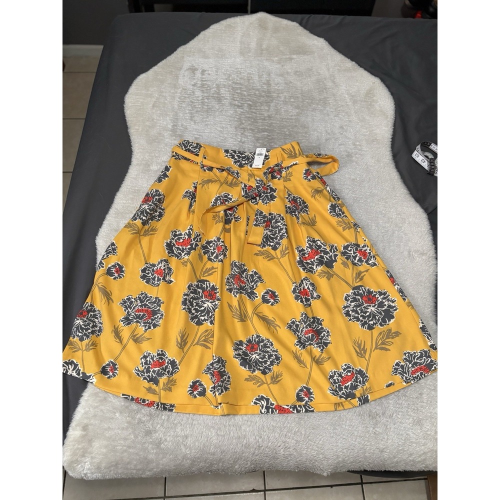 New Banana Republic High Waisted A‎ Line Yellow Floral Skirt Belt Size 8